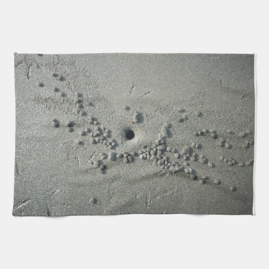Sandskulpturen: Beach Crabs-Made Sand Formationen Geschirrtuch (Horizontal)