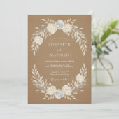 Sandstein Serene Rustikale Hochzeit Einladung (Stehend Vorderseite)