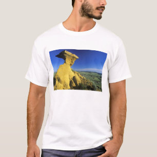 Sandsteinmonument im Hell Creek-Gebiet in der Nähe T-Shirt