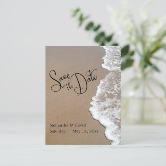 Sandstrand Hochzeit Save the Date 2a Ankündigungspostkarte (Stehend Vorderseite)