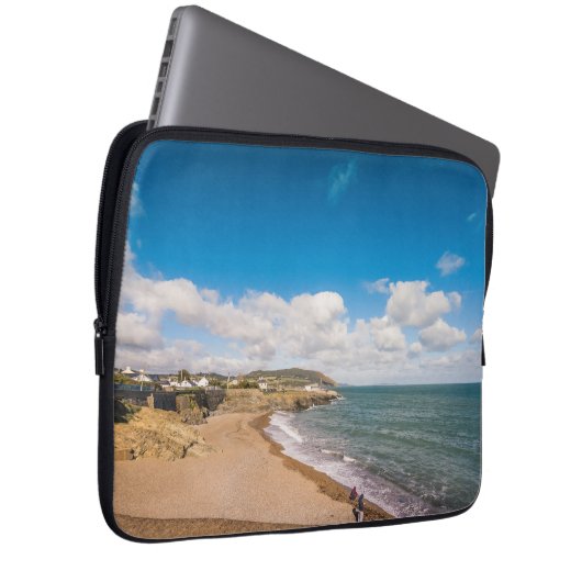 Sandstrand in Irland Laptopschutzhülle (Vorne Rechts)