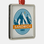 Sandwich Range New Hampshire Stars Moon Ornament Aus Metall (Rechts)