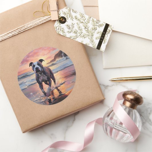 Sandy American Staffordshire Dog on Beach Sunset Runder Aufkleber (Schenken)