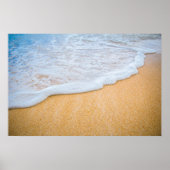 Sandy Beach mit Foamy Surf Poster (Vorne)