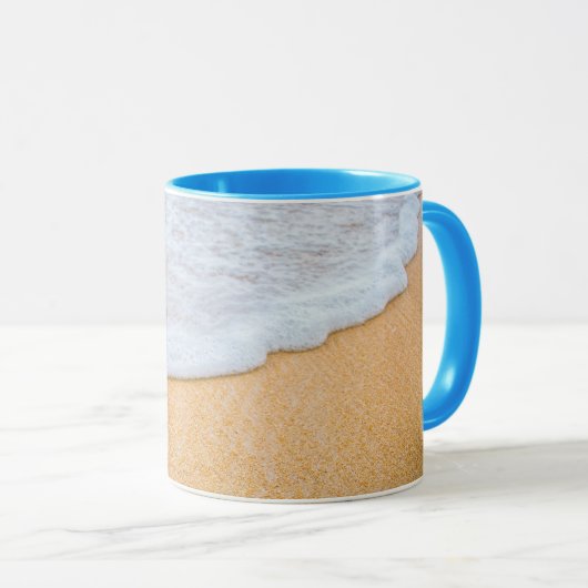 Sandy Beach mit Foamy Surf Tasse (VorderseiteRechts)