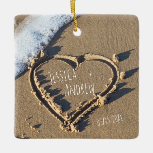Sandy Beach Personalisiert Names Herz in Sand Keramikornament (Vorderseite)