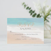 Sandy Beach Themed Seaside RSVP Card (Stehend Vorderseite)
