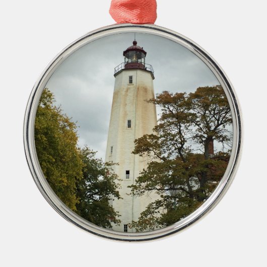 Sandy Hook Leuchtturm Silbernes Ornament (Vorne)