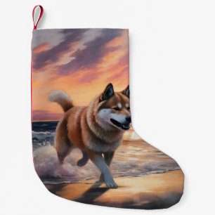 Sandy Paws Akita Dog auf Beach Sunset Kleiner Weihnachtsstrumpf