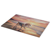 Sandy Paws Beagle Dog on Beach Sunset Schneidebrett (Ecke)