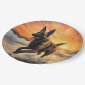 Sandy Paws Belgischer Malinois Hund auf Beach Suns Pappteller (Schrägansicht)