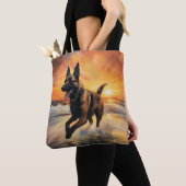 Sandy Paws Belgischer Malinois Hund auf Beach Suns Tasche (Von Nahem)