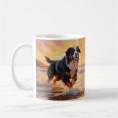 Sandy Paws Bernese Mountain Dog on Beach Sunset Kaffeetasse (Links)