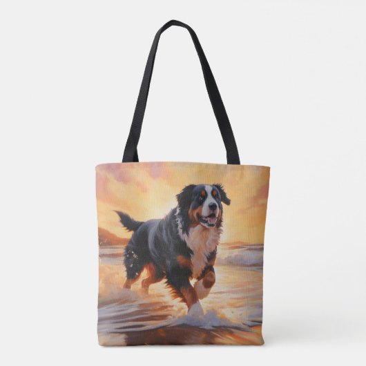 Sandy Paws Bernese Mountain Dog on Beach Sunset Tasche (Rückseite)