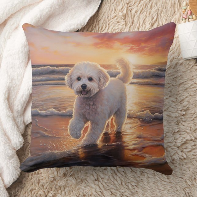 Sandy Paws Bichon Frise Dog on Beach Sunset Kissen (Decke)