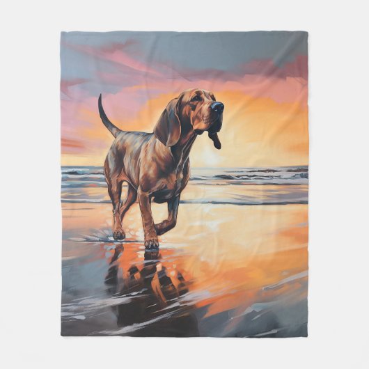 Sandy Paws Bloodhound Dog on Beach Sunset Fleecedecke (Vorderseite)