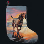 Sandy Paws Bloodhound Dog on Beach Sunset Kleiner Weihnachtsstrumpf<br><div class="desc">Tauchen Sie ein in die ruhige Schönheit unseres Hundes "Sandy Paws and Sunset Hues" mit Sonnenuntergang am Strand. Diese faszinierende Szene vereint das Wesen eines perfekten Abends am Ufer, mit einem treuen Hund, der den goldenen Sand und die atemberaubenden Farben der untergehenden Sonne genießt. Ob Hundeliebhaber oder Sonnenuntergang - dieses...</div>