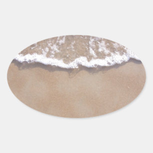 Sandy Surf am Strand Ovaler Aufkleber