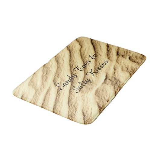 Sandy Toes & Salty Kisses Plush Bath Mat Badematte (Schrägansicht)