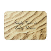 Sandy Toes & Salty Kisses Plush Bath Mat Badematte (Vorderseite)