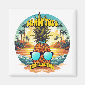 Sandzehen mit Ananas-Bros Magnet (Vorne)