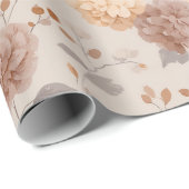 Sanft neutrales Rosé Beige Blumenmuster Geschenkpapier (Rolleneckpunkt)