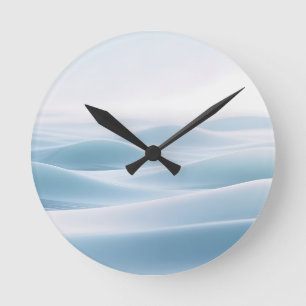 Sanfte blaue schneebedeckte Dünen Winterruhe Runde Wanduhr