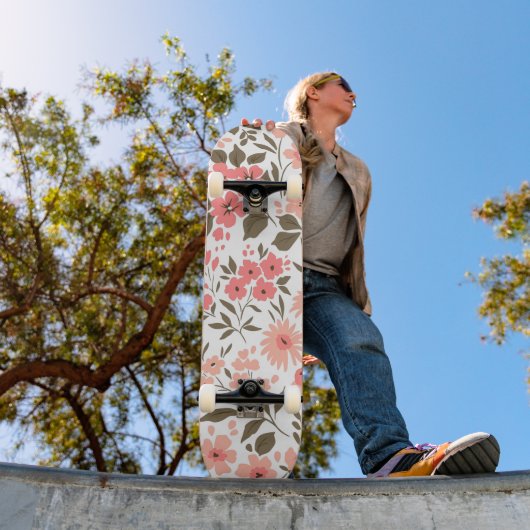 Sanfte Blumträume Skateboard (Außenbereich 1)