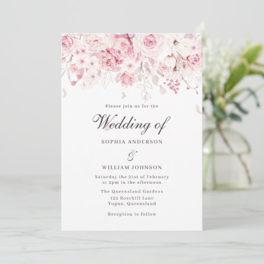 Sanfte Blush Pink Roses Elegante Blumenhochzeit Einladung (Stehend Vorderseite)