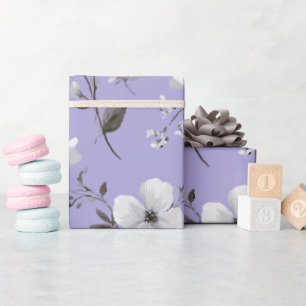 Sanfte Lavendelblüten Weiße Blumengestaltung Geschenkpapier