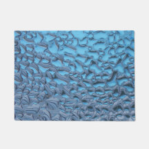 Sanfte Regentropfen aus blauem Glas