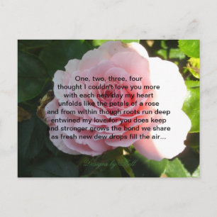 Sanfte rosa Rose mit romantischem Vers Postkarte