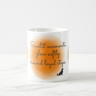 Sanfter orangefarbener Golden Retriever mit indivi Kaffeetasse