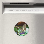 Sanfter Schmetterling auf personalisierter Blumen- Magnet (In Situ (Geschirrspüler))