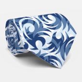 Sanftes blaues Blumenmuster Krawatte (Gerollt)
