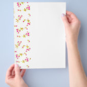 Sanftes Blumenmuster Flyer (Hand)