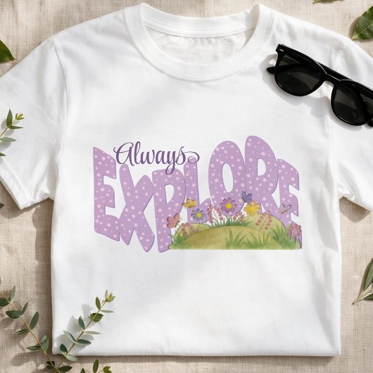 Sanftes Lila Whimsical Garden Explore T-Shirt