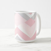 Sanftes Rosa Chevron Geometrisch Kaffeetasse (VorderseiteRechts)