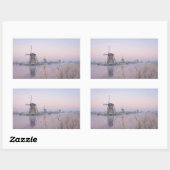 Sanftes Sonnenlicht im Winter über Windmühlen Rechteckiger Aufkleber (Blatt)