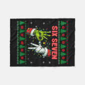 Santa 67 Christmas Ugly Sweater Fingers Six Seven Fleecedecke (Vorderseite (Horizontal))