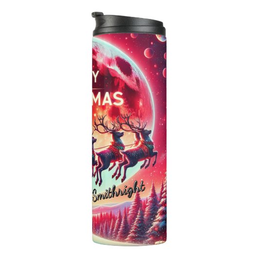 Santa Above the Frozen Pines Thermosbecher (Nach rechts gedreht)