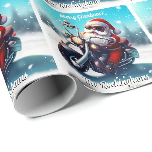 Santa auf einem Motorrad im Schnee Geschenkpapier (Rolleneckpunkt)