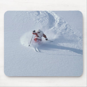 Santa beim Skifahren im Snowbird Skigebiet, Wasatc Mousepad