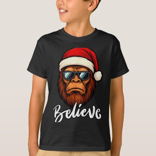 Santa Bigfoot Christmas Funny Sasquatch Believe Xm T-Shirt (Vorderseite)