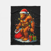 Santa Bigfoot Christmas Lights Funny Sasquatch Fleecedecke (Vorderseite)