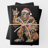 Santa Bigfoot Christmas Lights Rock Funny Geschenkpapier Set (Beispiel)
