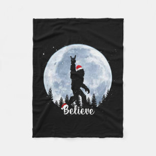 Santa Bigfoot Christmas Rock Roll Sasquatch Glauv Fleecedecke