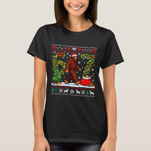 Santa Bigfoot Christmas Tree Funny Sasquatch 67 T-Shirt (Vorderseite)