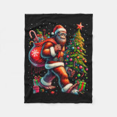 Santa Bigfoot Christmas Tree Xmas Lights Funny Sas Fleecedecke (Vorderseite)