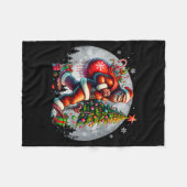 Santa Bigfoot Christmas Tree Xmas Lights Funny Sas Fleecedecke (Vorderseite (Horizontal))